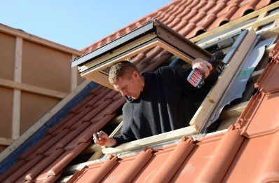 Pose de fenêtres de toit Velux à Curley